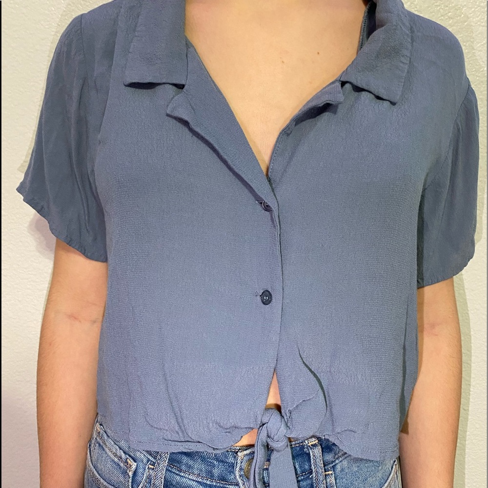 loose blue top